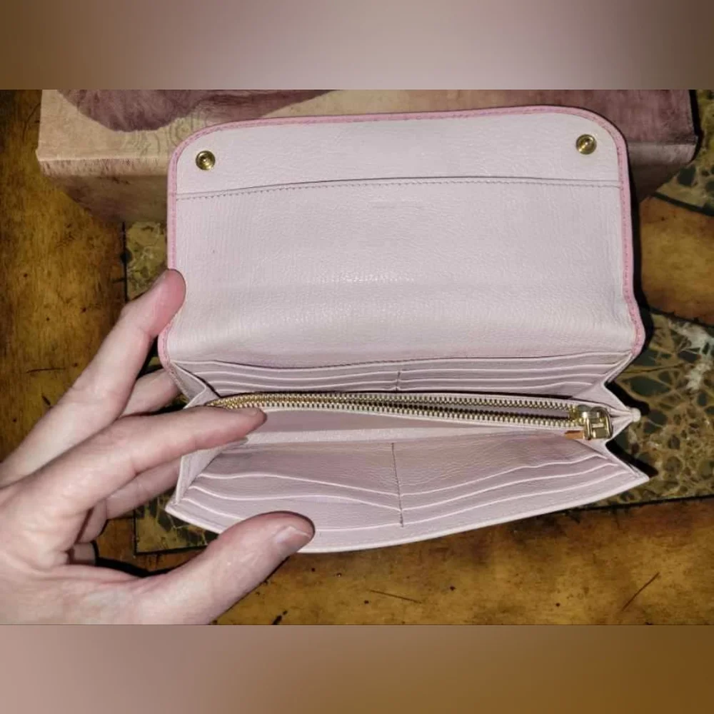 Miu Miu pink long wallet - Picture 7 of 9